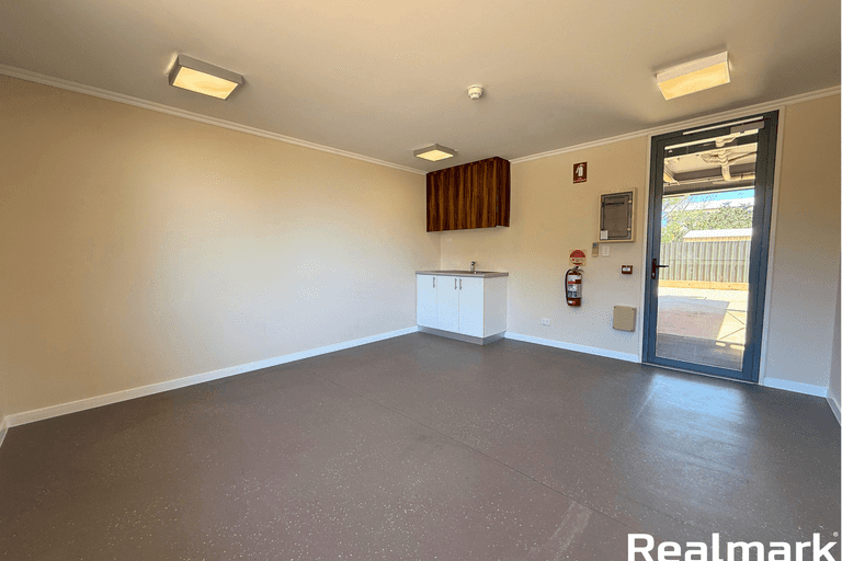 1/9 First Avenue Onslow WA 6710 - Image 3