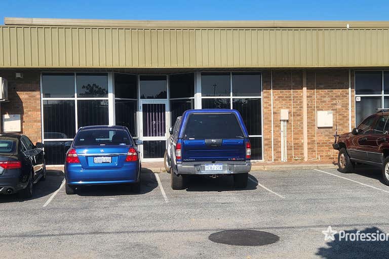 7/200 Camboon Road Malaga WA 6090 - Image 1