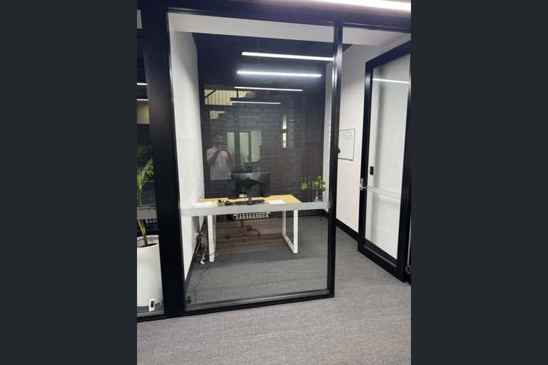 SHOP 3, 211 Logan Road Woolloongabba QLD 4102 - Image 2