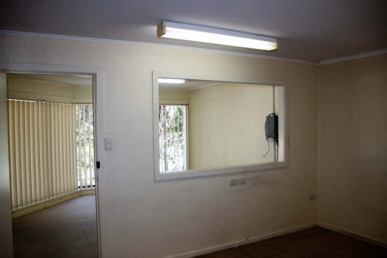 2/16 Jusfrute Drive West Gosford NSW 2250 - Image 2
