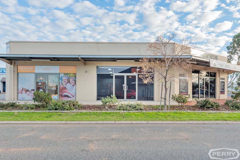 8/4 Guava Way Halls Head WA 6210 - Image 2