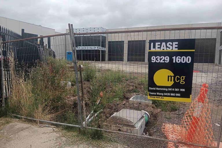 15 & & 15A Poa Court Craigieburn VIC 3064 - Image 3