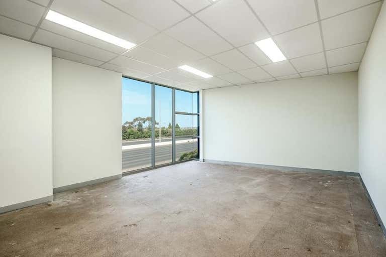 3/85 Triholm Avenue Laverton VIC 3028 - Image 3