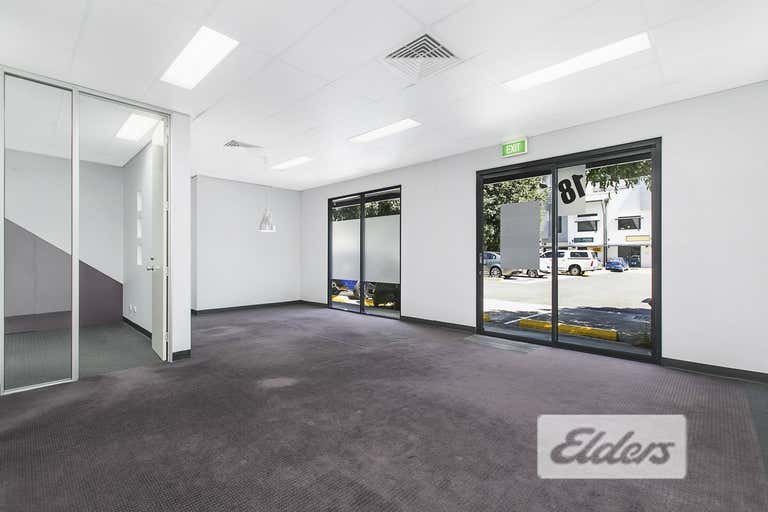 76 Doggett Street Newstead QLD 4006 - Image 2