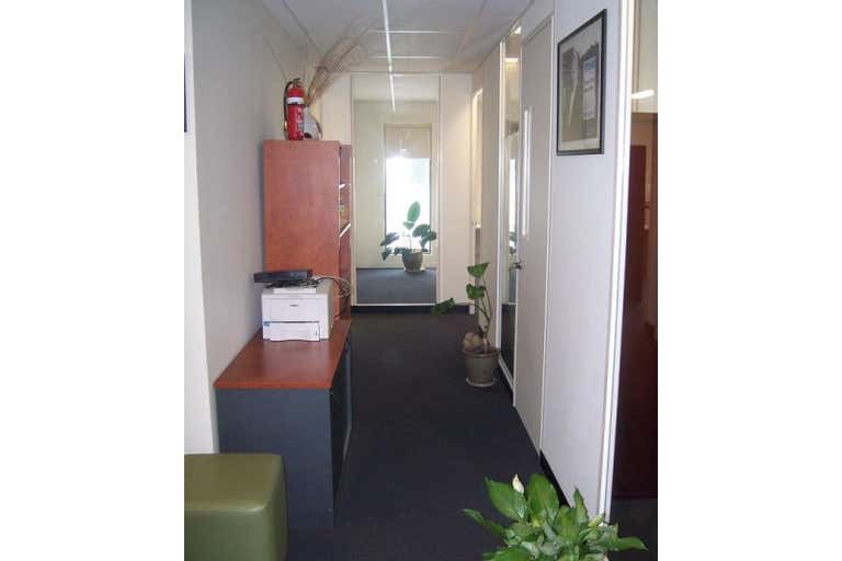 8/240 Sydney Road Coburg VIC 3058 - Image 4