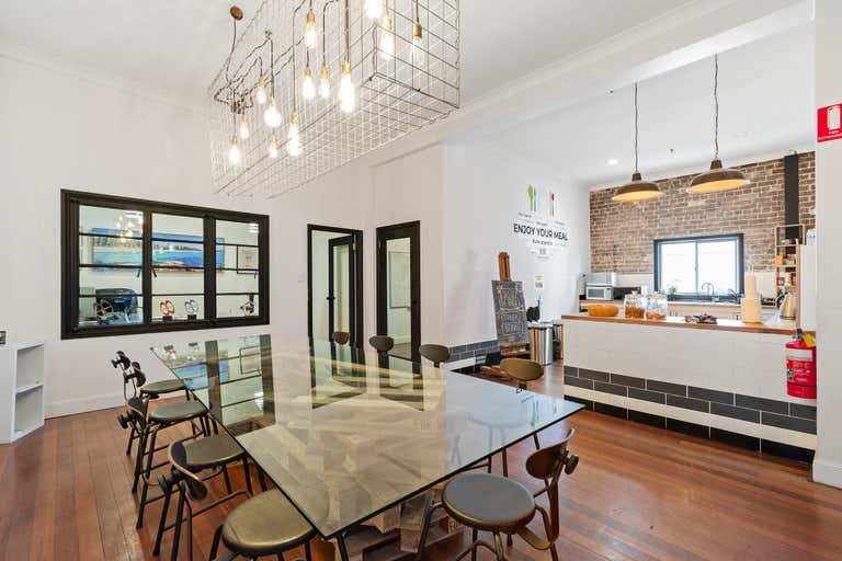 Level 2/6 The Corso Manly NSW 2095 - Image 3