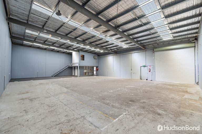 4/13 Gatwick Road Bayswater North VIC 3153 - Image 1