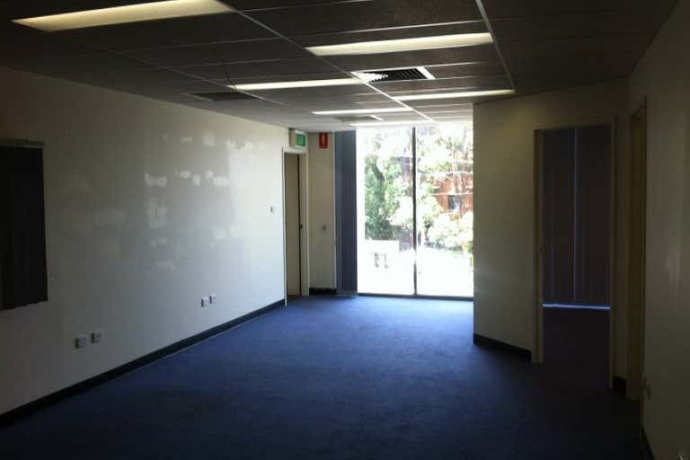 Unit 2, 2/23 -27 Second Avenue Blacktown NSW 2148 - Image 4