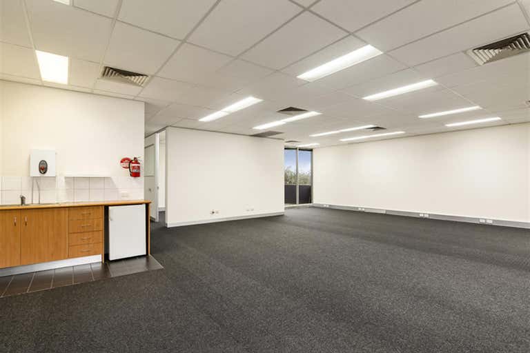 2A/758 Blackburn Road Notting Hill VIC 3168 - Image 4