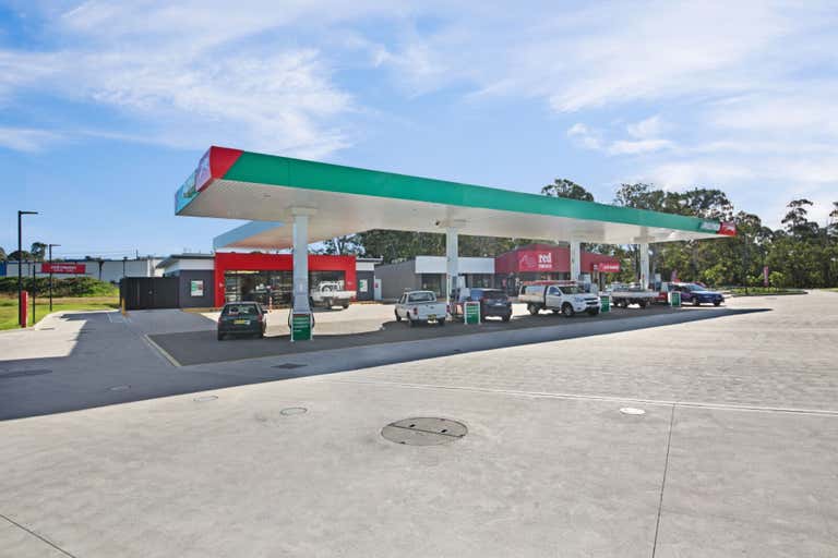 Puma Service Station Corner Weakleys Drive & Glenwood Drive Thornton NSW 2322 - Image 4