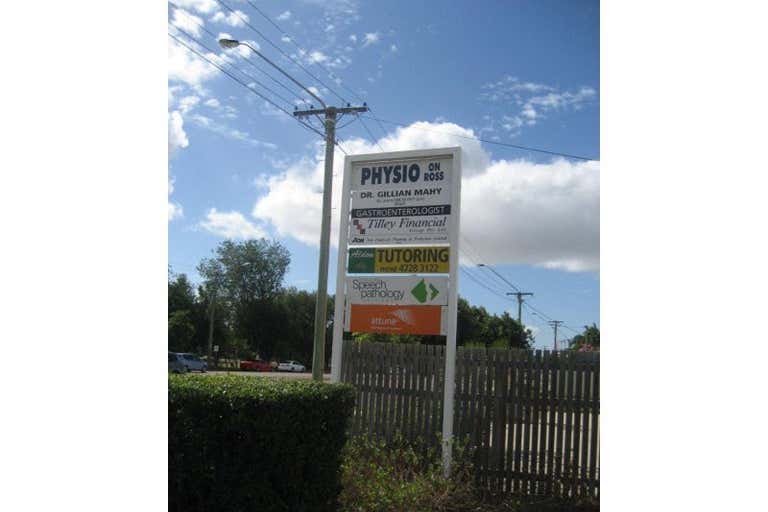 Unit 4 42 Ross River Rd Townsville City QLD 4810 - Image 3