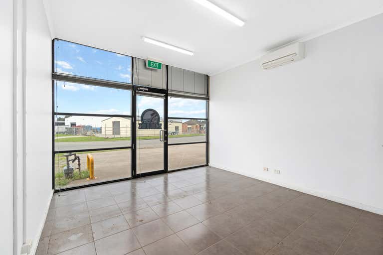 1 / 1-5 Leesons Road Traralgon VIC 3844 - Image 4