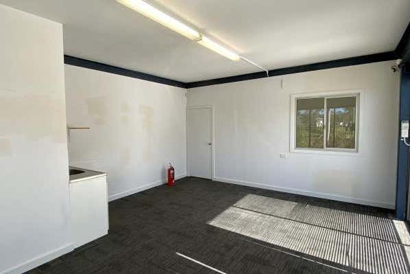 Unit 4, 8 Willow Tree Road Wyong NSW 2259 - Image 3