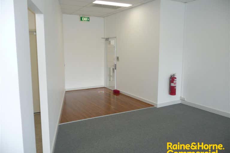Suite 8, 157 Gordon Street Port Macquarie NSW 2444 - Image 4