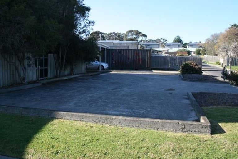 24 Pitt Street Mornington VIC 3931 - Image 4