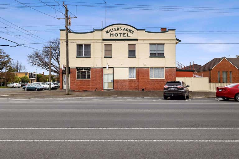 Millers Arms Hotel 634 Doveton Street North Soldiers Hill VIC 3350 - Image 1