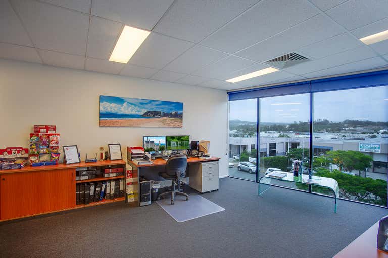 1/24-30 Dover Drive Burleigh Heads QLD 4220 - Image 4