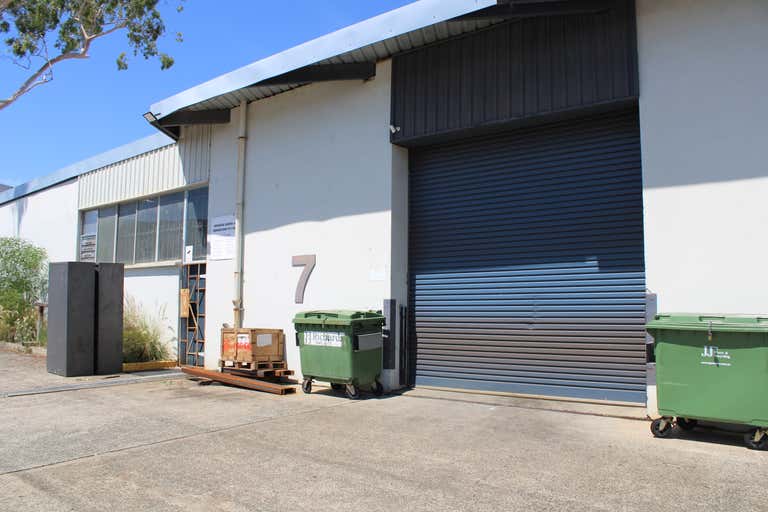 7/2 Ethell Road Kirrawee NSW 2232 - Image 2