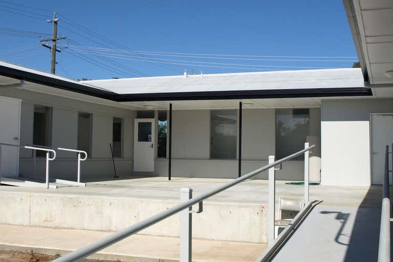 35 McDowall Street Roma QLD 4455 - Image 2