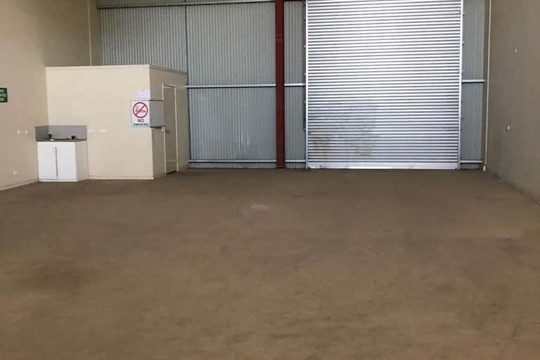 Industrial Shed, 37 Cotton View Road Emerald QLD 4720 - Image 1