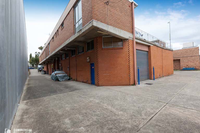 8/47 - 51 Parraweena Road Caringbah NSW 2229 - Image 2