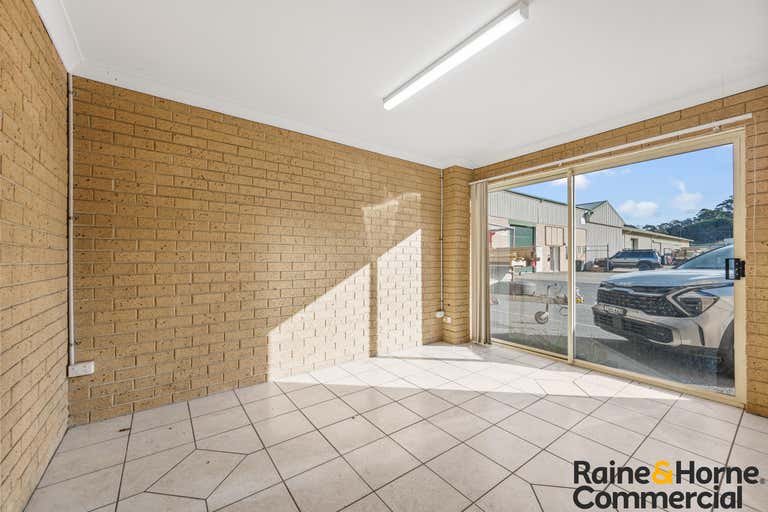 Unit 5E, 8-12 Acacia Avenue Port Macquarie NSW 2444 - Image 2
