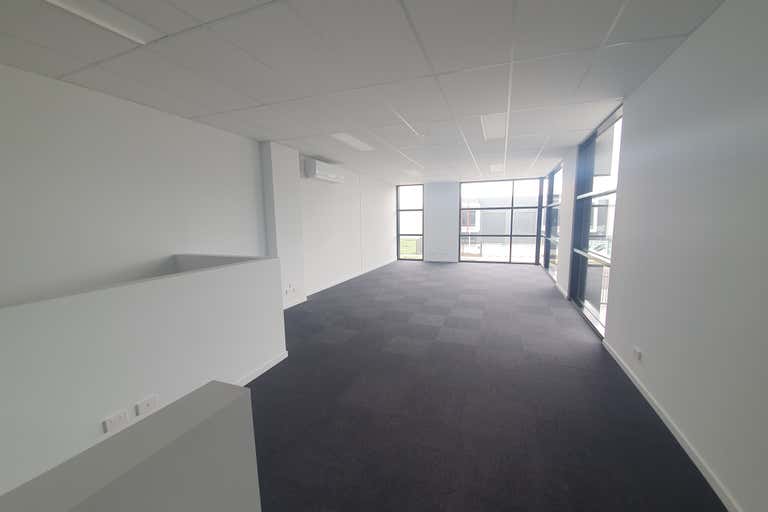 2/27 Industrial Circuit Cranbourne West VIC 3977 - Image 4