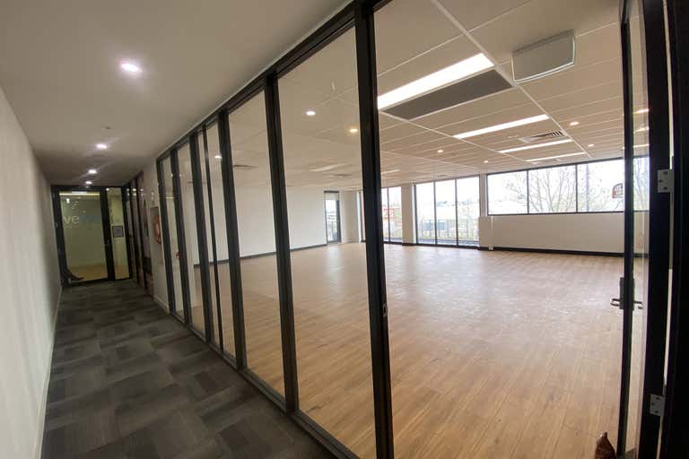 Level 1 Suite TB2, Level 1 B2 9 Commercial Road Caroline Springs VIC 3023 - Image 4