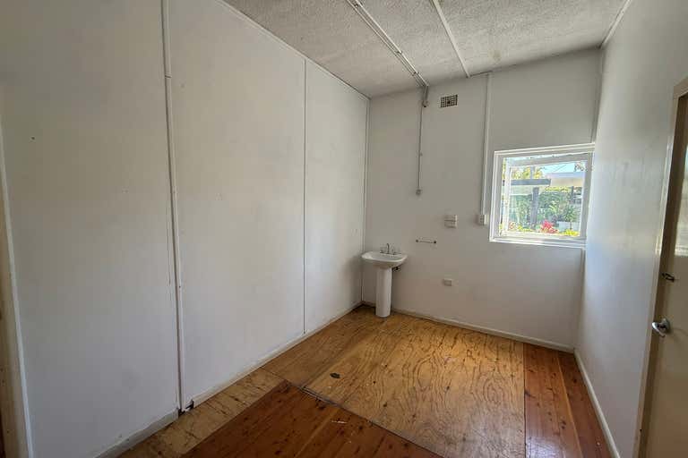 4/2 Balfour Street Fairy Meadow NSW 2519 - Image 4