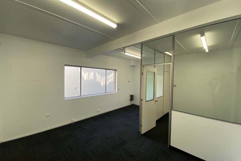 Suite 4/9 Oaks Avenue Dee Why NSW 2099 - Image 2