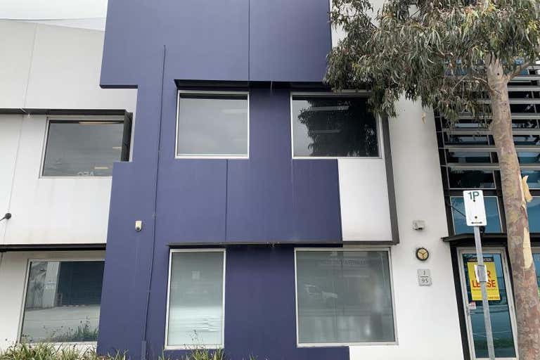J95 - 21 Hall St Port Melbourne VIC 3207 - Image 1