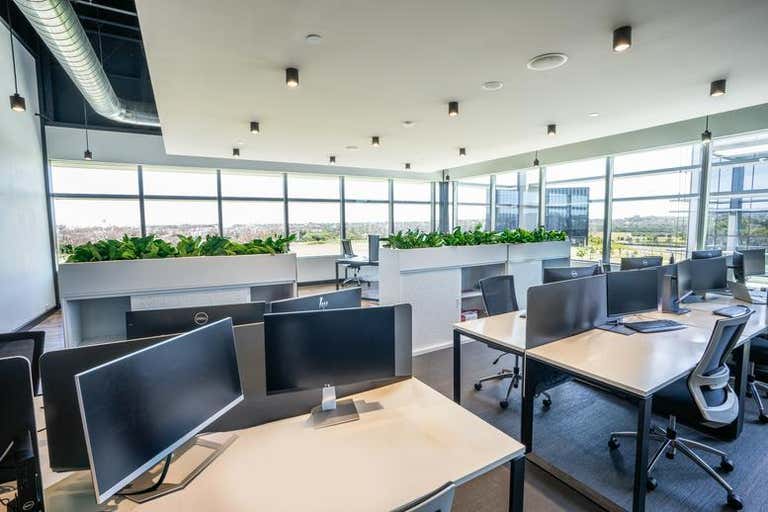 44 Lakeview Drive Scoresby VIC 3179 - Image 1