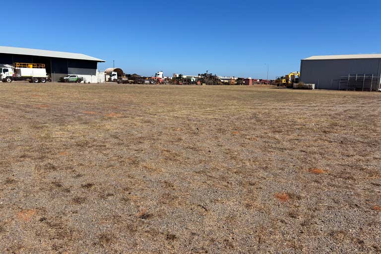 110 & 112 Deepdale Road Meru WA 6530 - Image 3