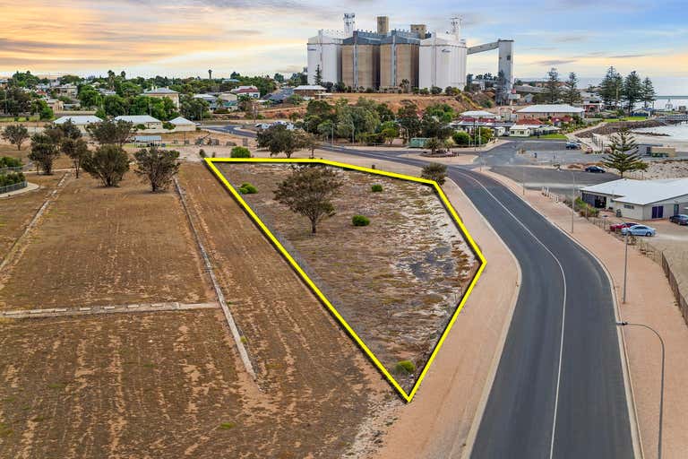 2001 Heritage Drive, Wallaroo, SA 5556 Development Site & Land For