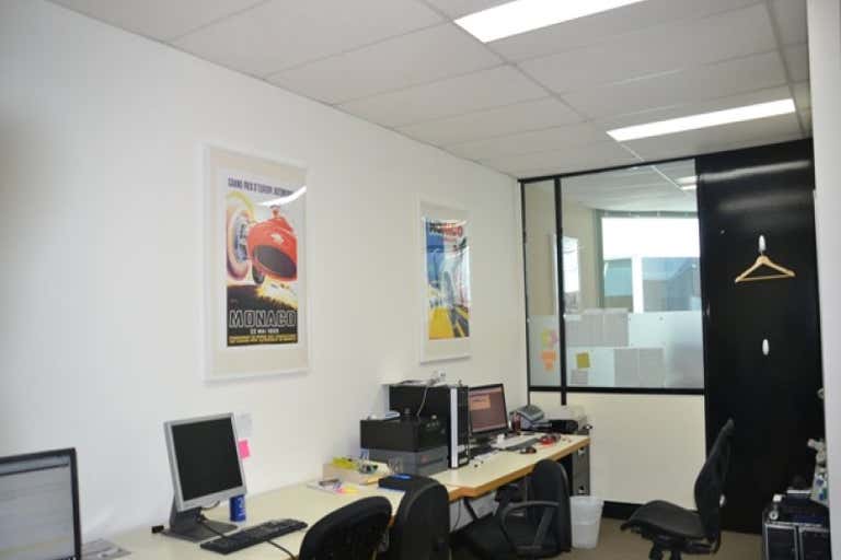 Suite 6, 214-216 Bay Street Brighton VIC 3186 - Image 3