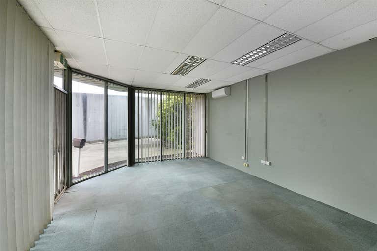 4/7 Viewtech Place Rowville VIC 3178 - Image 3