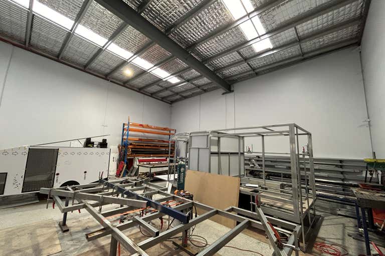 11/8 Production Avenue Molendinar QLD 4214 - Image 2