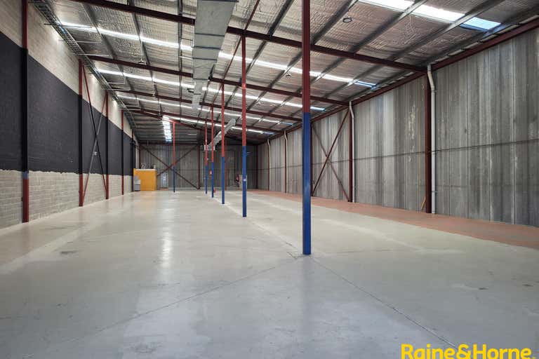 Unit 2, 1 Tindall Street Campbelltown NSW 2560 - Image 3
