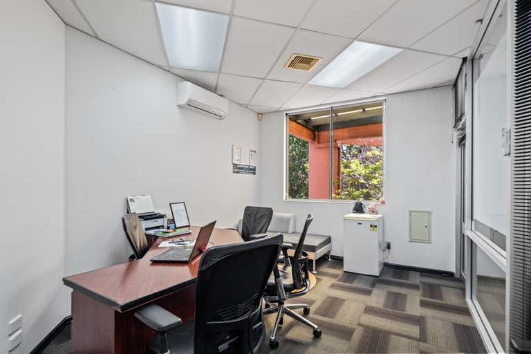 10/76 Canning Highway Victoria Park WA 6100 - Image 2