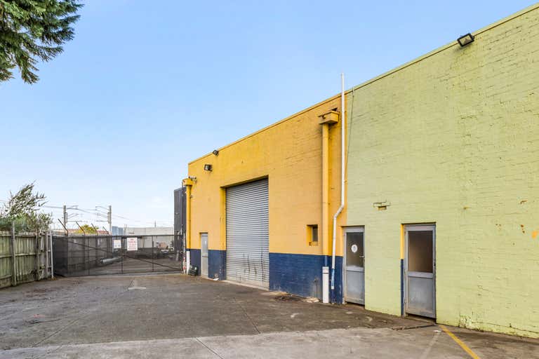 Unit 2, 2 Coora Road Oakleigh South VIC 3167 - Image 1