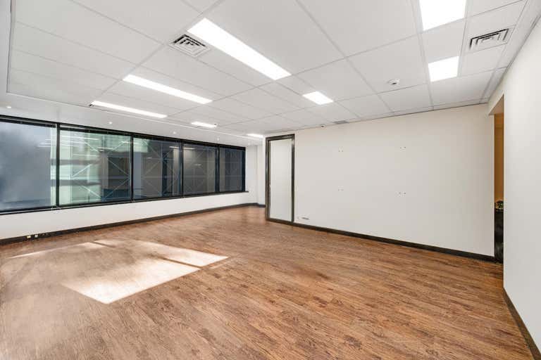 UNIT 117, 566 St Kilda Road Melbourne VIC 3004 - Image 2