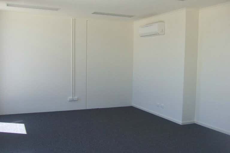 2/2/12 Access Way Carrum Downs VIC 3201 - Image 2