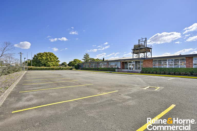 9 Longfield Street Lansvale NSW 2166 - Image 2