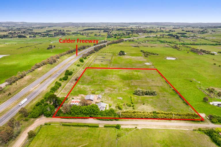 7 Fiddlers Green Road Kyneton VIC 3444 - Image 3