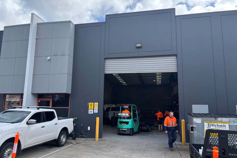 4/208 Canterbury Road Bayswater North VIC 3153 - Image 1