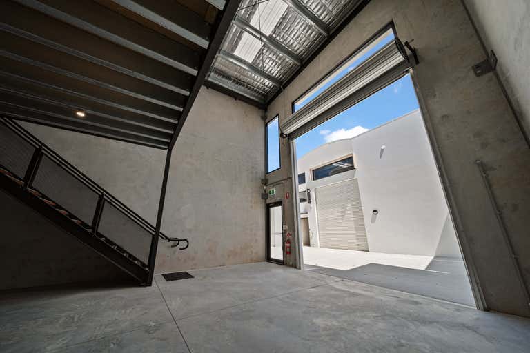 13/5 Bailey Crescent Southport QLD 4215 - Image 2