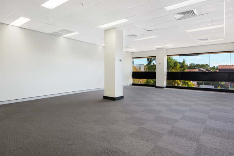 402/13 Spring Street Chatswood NSW 2067 - Image 3