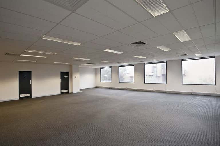 Suite 8, 241 Blackburn Road Mount Waverley VIC 3149 - Image 4