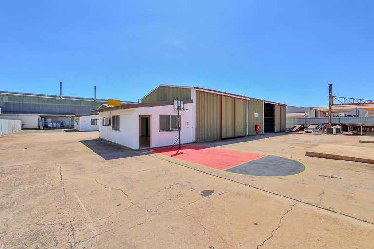 Complex of 3X 220sqm Standalone sheds, Shed 2/58 Marjorie Street Pinelands NT 0829 - Image 2