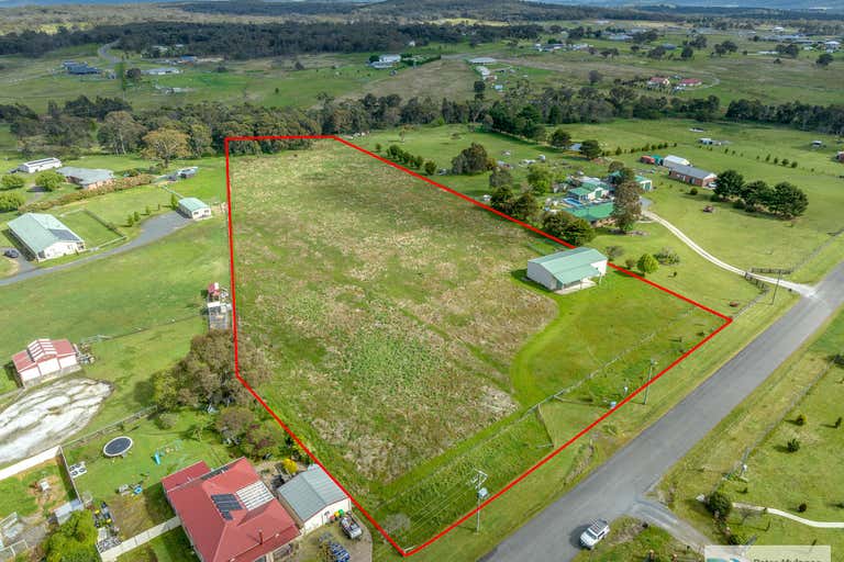 17 Patrick Place Marulan NSW 2579 - Image 2